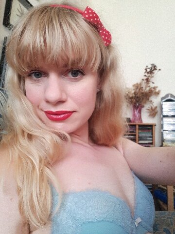 ☺😚😚 https://t.co/xzhOHEVhPV<a href="/tag/camgirl"class="tags"><span>#camgirl</span></a><a href="/tag/hairypussy"class="tags"><span>#hairypussy</span></a>
