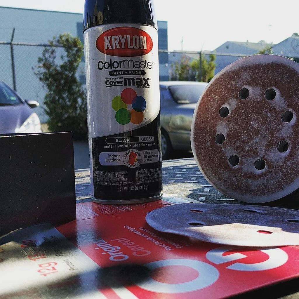 slothberr's tweet photo. Sanding, painting, and Kashi cereal. 🥛🌾 #StartupLife #MakersGonnaMake #ILookLikeAnEngineer https://t.co/GIgeOw8yoZ https://t.co/brRRDgGa1T