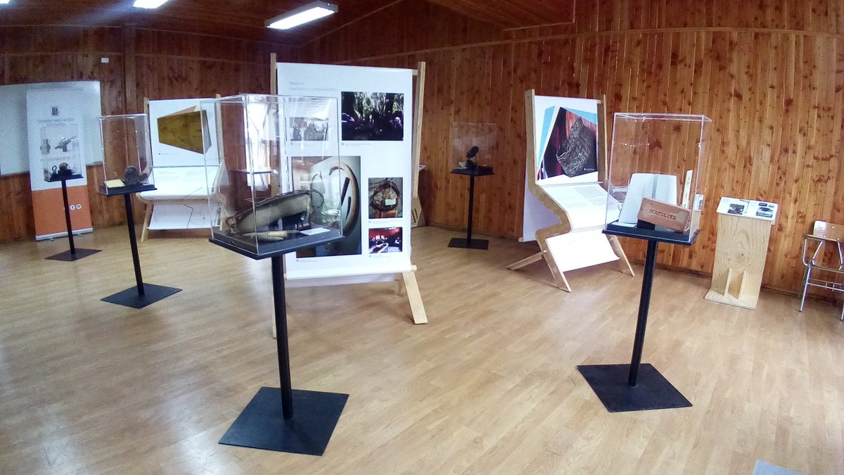 MuseosLosRios's tweet photo. Hoy en el Centro Comunitario de los Castaños de #Futrono  inauguramos  la #exposición Museos de Los Ríos @RedMuseos_RXIV  @MuniFutrono https://t.co/5i8ZPFgi6Y