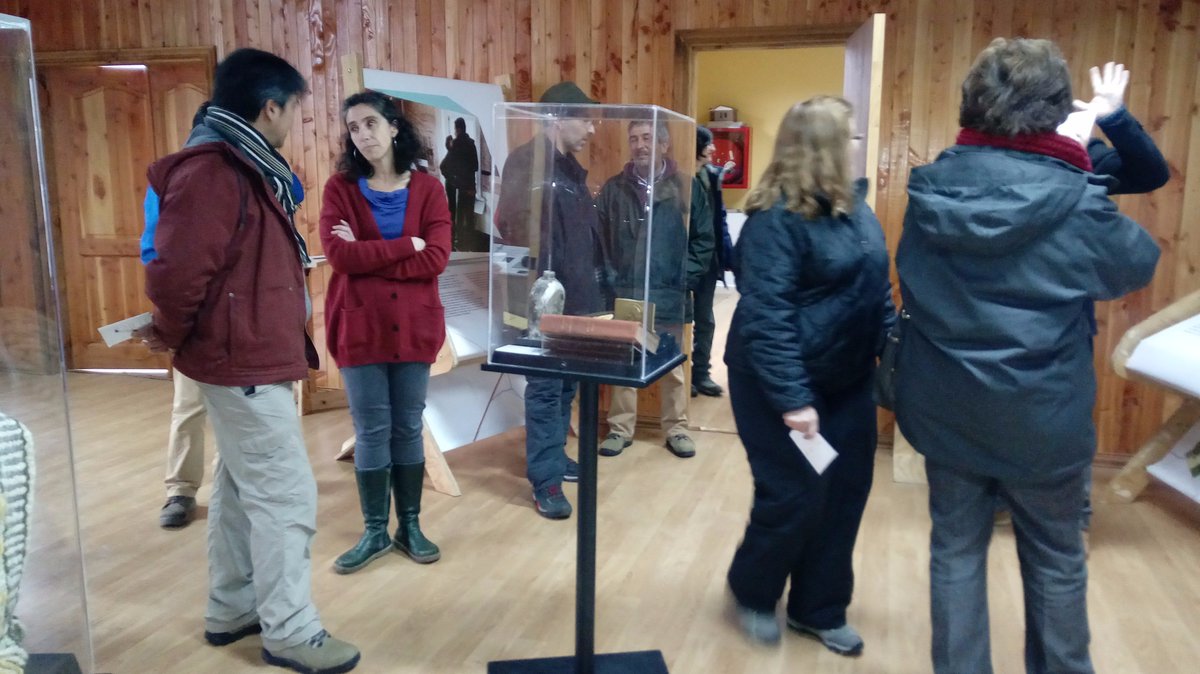 MuseosLosRios's tweet photo. Hoy en el Centro Comunitario de los Castaños de #Futrono  inauguramos  la #exposición Museos de Los Ríos @RedMuseos_RXIV  @MuniFutrono https://t.co/5i8ZPFgi6Y