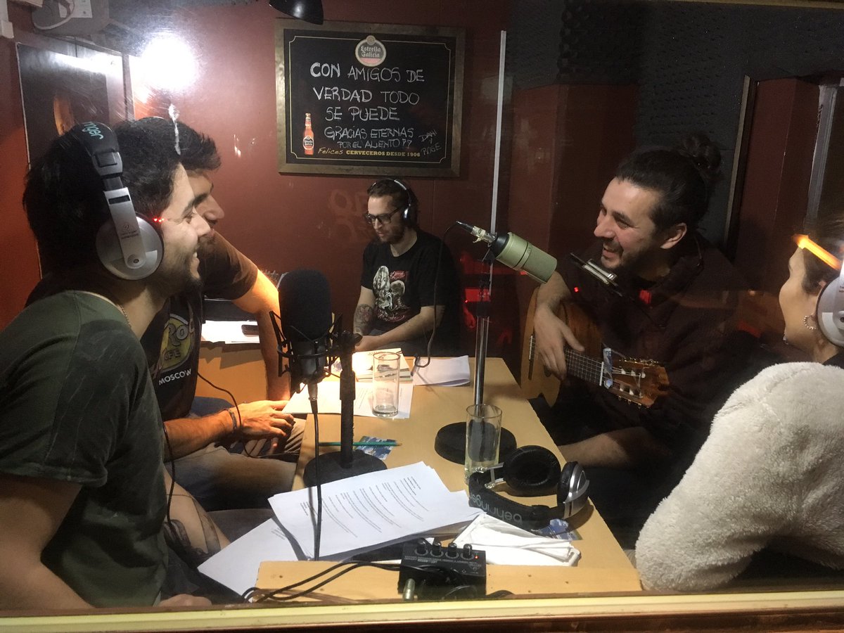 [Aire] Entrevista y acústico en #ReyesDeLosBuzones por <a href="/mjpub/">MjPub</a>. mrjoneslive.com