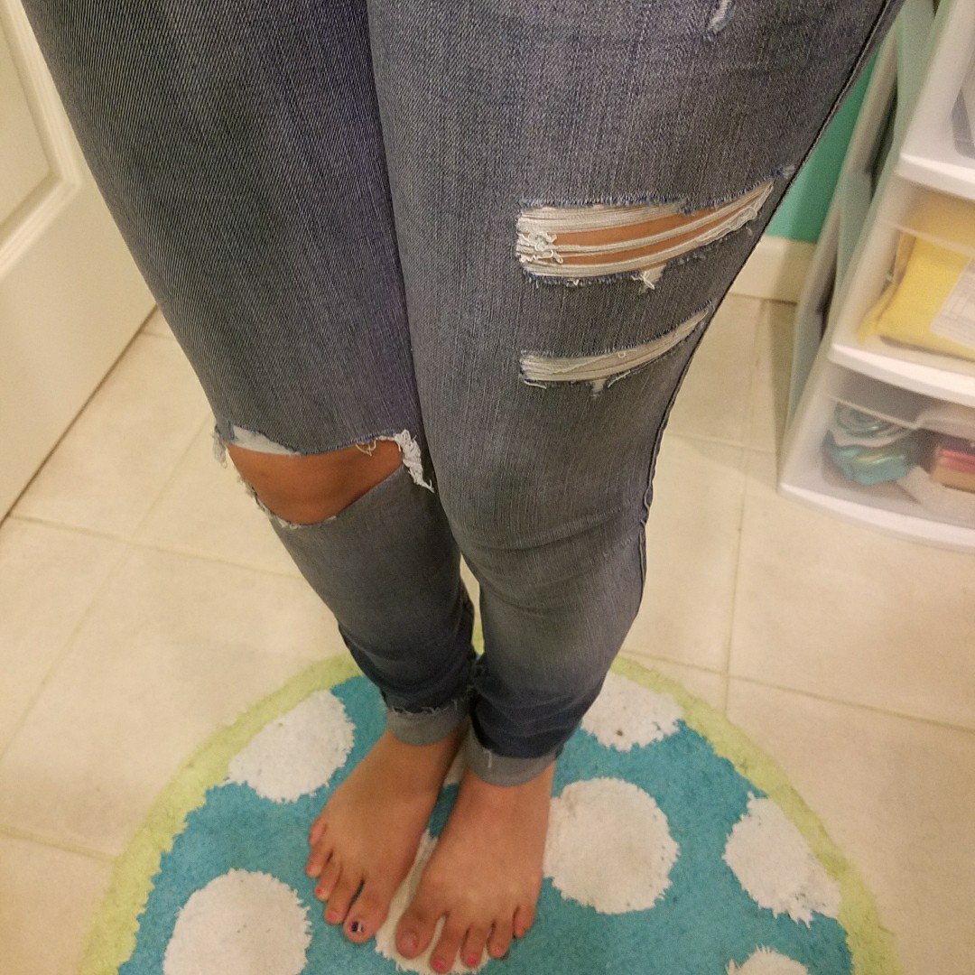 addynicole98's tweet photo. These jeans are quickly becoming some of my favorites! Sent to me for free from @influenster @HollisterCo #HCoJeansSeason #HCoPartner #ad https://t.co/BaVDP3gZeP