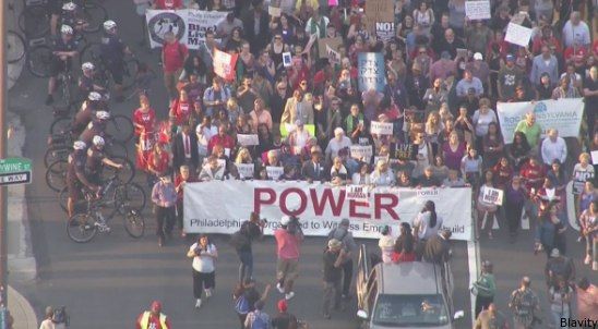 Blavity's tweet photo. Thousands of Philadelphia residents marched through the streets to condemn white supremacy https://t.co/q2zHntm5bt https://t.co/WBIJfyP5JM