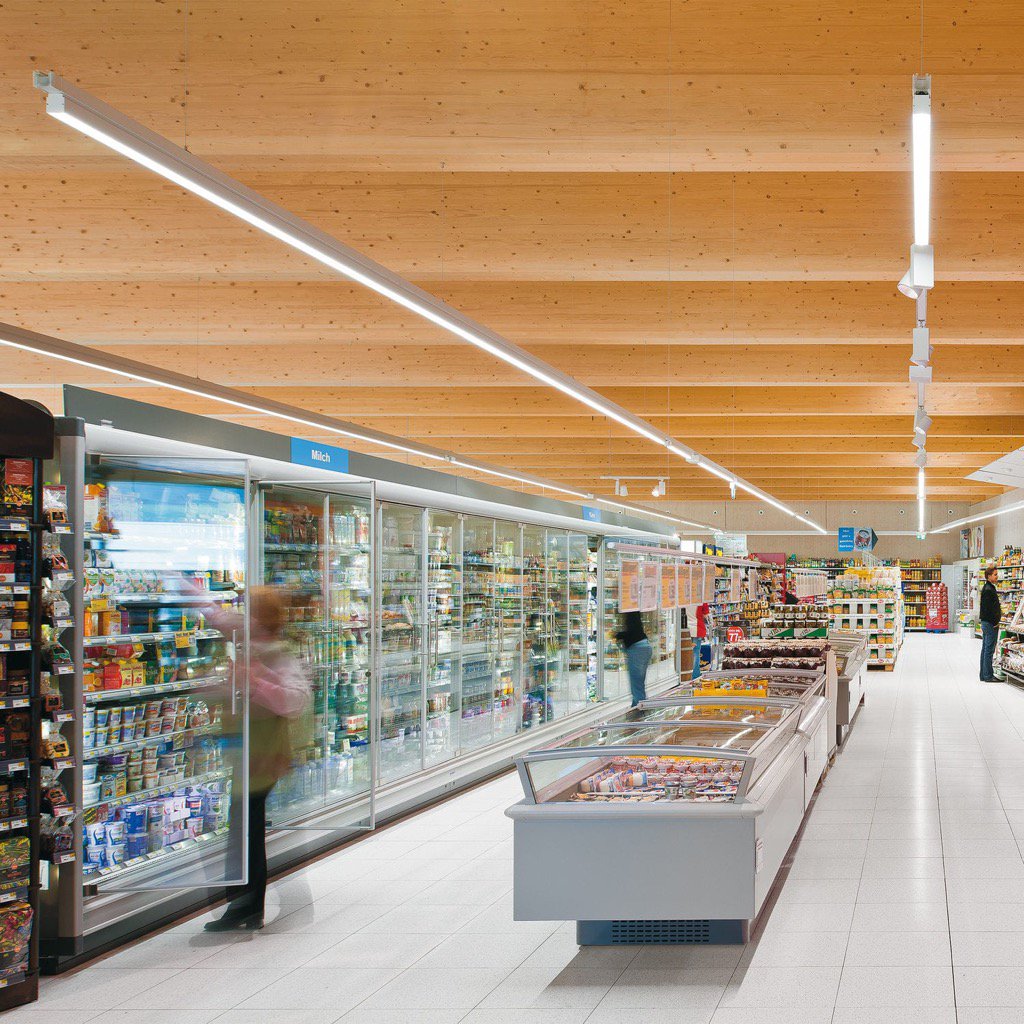 lightpholio's tweet photo. Tecton by @Zumtobel_Light @The_IES https://t.co/ZsB65ibRcz #energyefficiency #LEDlighting #lightindesign #LED https://t.co/okHjuD3ZAU