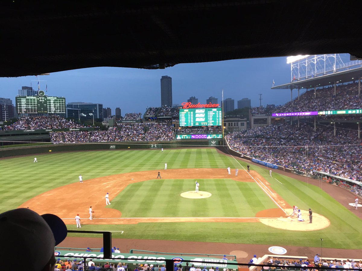 andrewdoy's tweet photo. An evening out with the client at the baseball #ChicagoCubs https://t.co/KY93eHsJIy