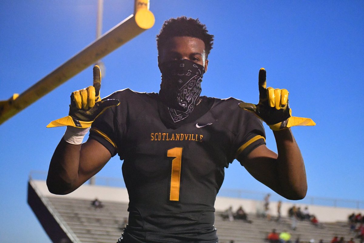 samspiegs's tweet image. Kelvin Joseph put on a show in fall scrimmage. Two picks as he locked down at safety