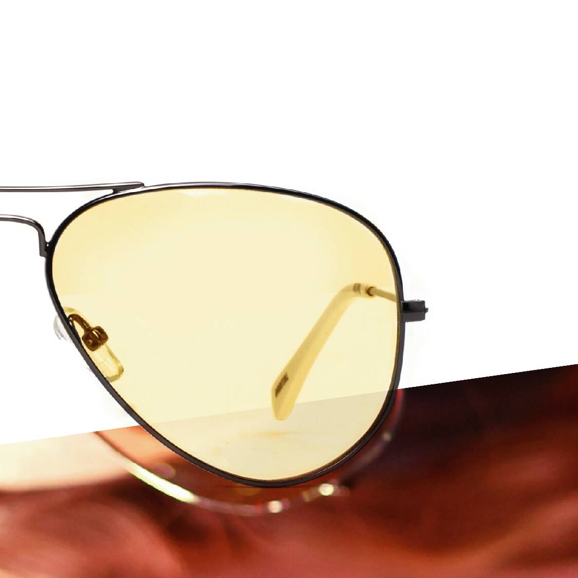 A los Aviadores les pusimos el toque que los convierte en IRRESISTIBLES... #Color 💛🕶💛 #NuevaColección #ChromosByOrbital