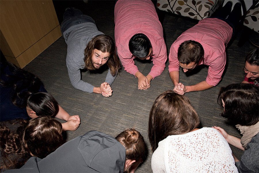 dark_agile's tweet image. Daily plank meetings ! #awesomeLateStagesOfCapitalism #Scrum #Agile