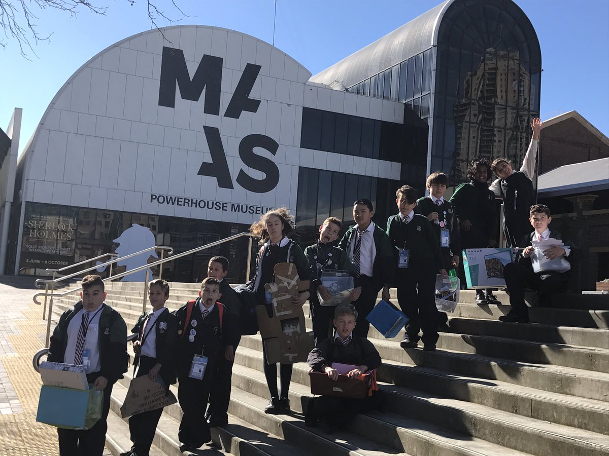 StFinbars's tweet photo. We had a great day of hard fun, collaboration, creating &amp; making! @maasmuseum thanks Mrs G for being our #stfmaker mentor! #maasycc #ssf17 https://t.co/pFZJKjKnFd