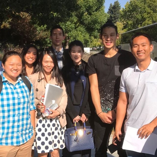 penny10654's tweet photo. roboskillz(IG):Yo let's just say work was awesome today. Nay. It was #Linsane @JLin7 dunk contest next time 👌👌⛹️ #Lin #Linline #jeremylin https://t.co/eOcSXEgT8H