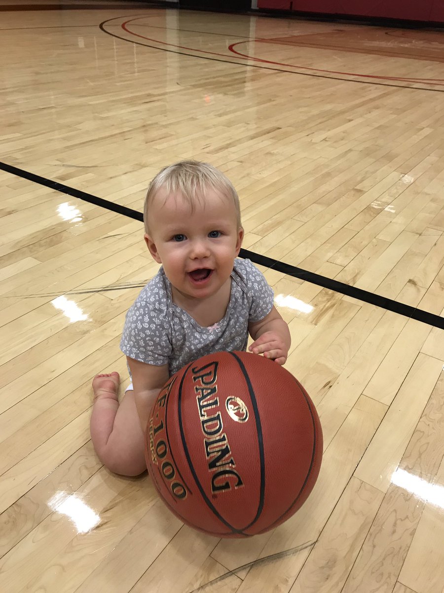 CoachShaw11's tweet photo. Already working on our basketball skills! #TatumRae https://t.co/mllxsQi7te