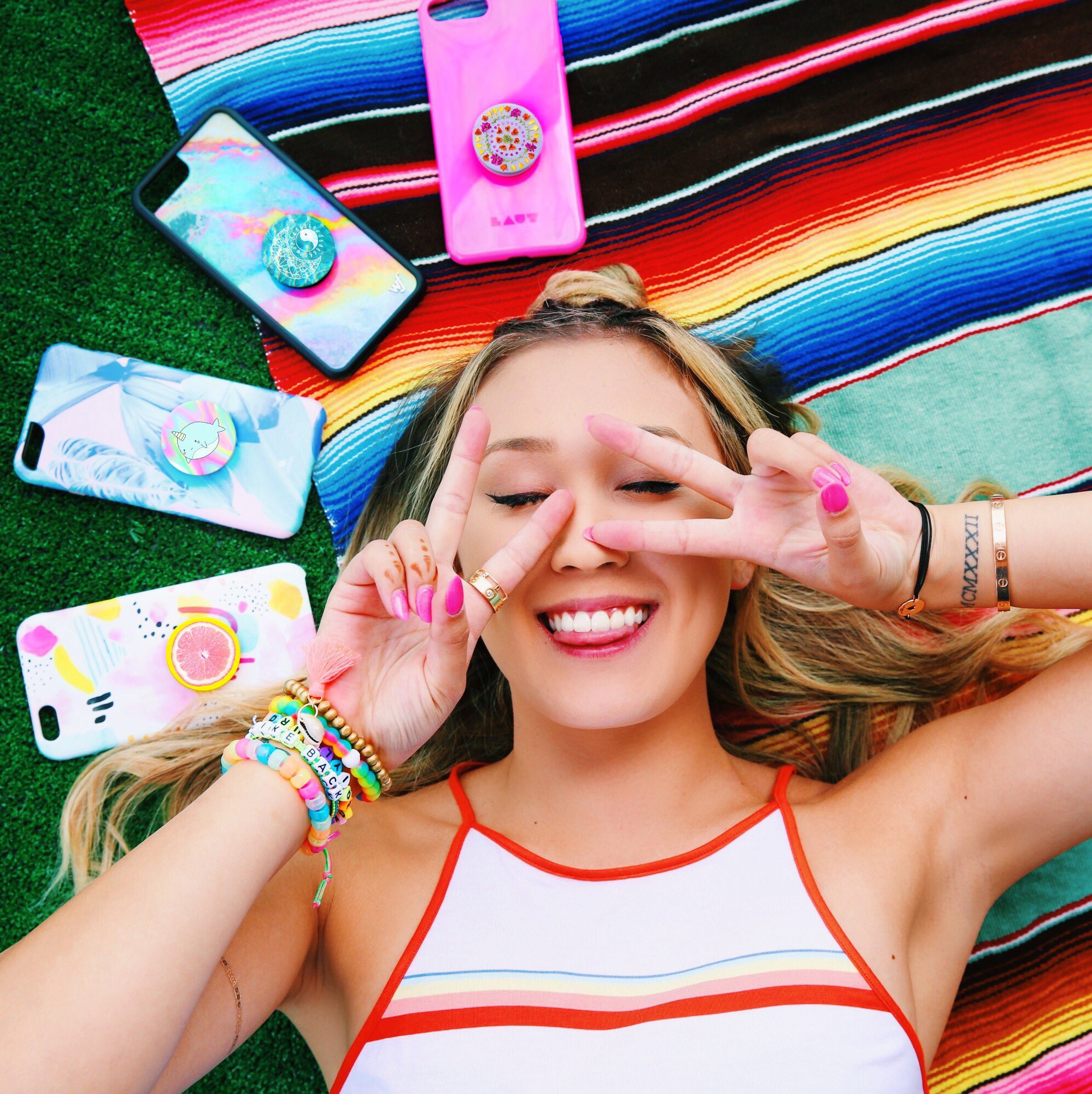on Twitter: "LAURDIY POPSOCKETS ARE GONE FOREVER LAST CHANCE TO BUY! 🌙🥝🌈🐳🌼💖 https://t.co/N4japU1pdk https://t.co/FPUpQOFBH3" / Twitter