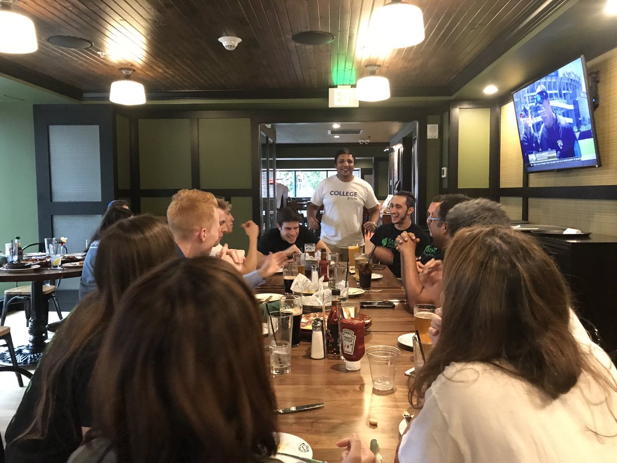 Start_Fast's tweet image. #StartFast2017 after after party - where teams grub &amp;amp; make fun of each other. No one escapes the ROAST. Not even Nasir Ali &amp;amp; @chuck_stormon