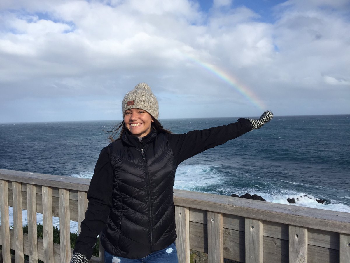 kwhitley18's tweet photo. There really is a pot of gold at the end of the rainbow! https://t.co/z10J2yNrNq