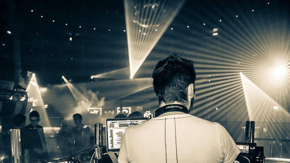 Hunting_Low's tweet image. Any #NightClub or #Bar in #Essex area looking for some new #DJ #Talent. GET IN CONTACT WITH ME! #Residential #weekend #weekday #Superstar