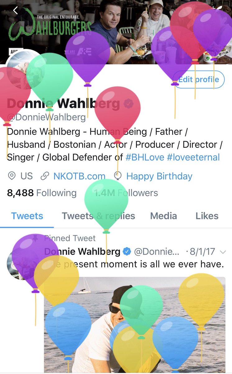 DonnieWahlberg's tweet photo. What's better than birthday balloons on @twitter? Reading thousands of birthdays message from all of you!
It is so appreciated. #Thankful ❤️ https://t.co/YXLEY1tvsn