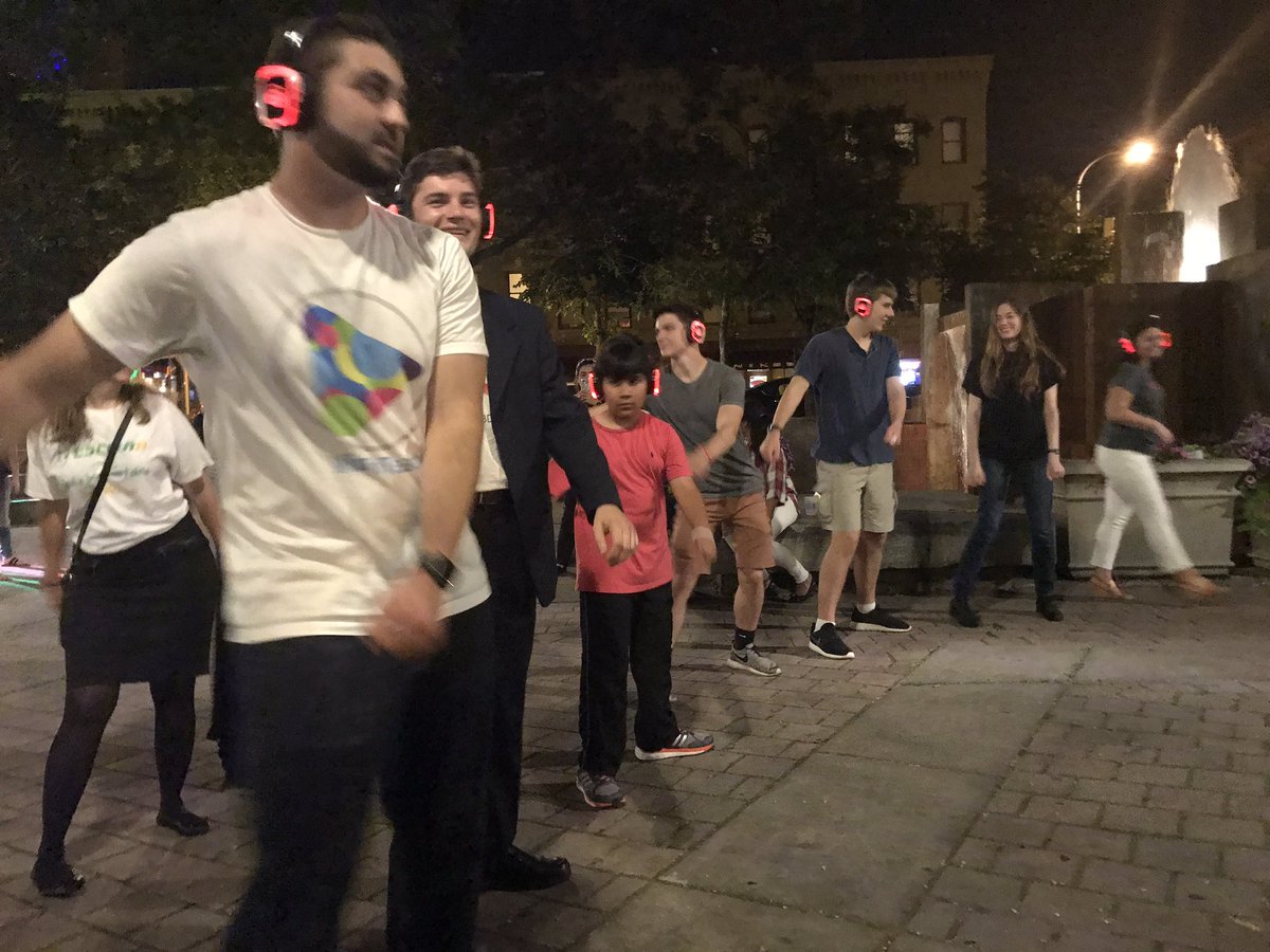Start_Fast's tweet image. Oh...you think we&apos;re done? #StartFast2017 after after after party - silent disco in downtown #Cuse. Nasir&apos;s son teaching us how to &quot;floss&quot;