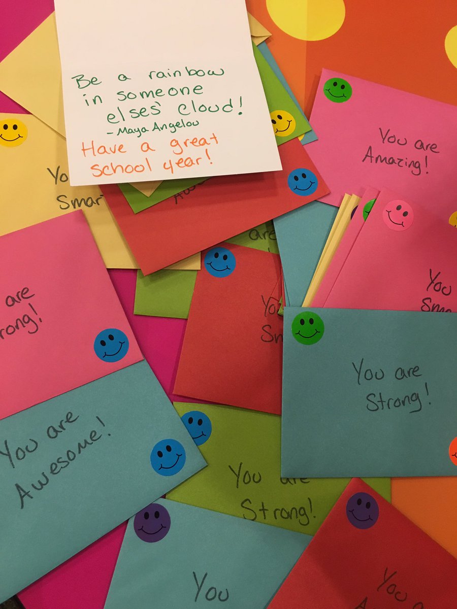 navialee24's tweet photo. My favorite element of this years backpack drive! #inspire&amp;motivate #sparkofinspiration #thelilthings #attcares  #TUProud  #LifeAtATT https://t.co/7Azcdhu01R