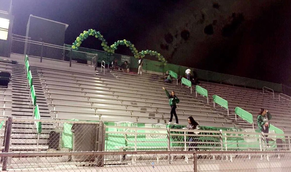 VirginiaArlene's tweet photo. NEXT FRIDAY 8/25 IS OUR FIRST HOME FOOTBALL GAME UNDER THE LIGHTS! 🏈&amp; IT'S A GREEN OUT!💚DONT FORGET TO COME OUT &amp; SUPPORT IN KELLY GREEN! https://t.co/Q8Gl9zfadz