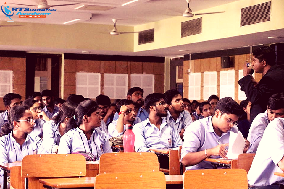 RTSuccessNLP's tweet photo. 1/4 Seminar - Feeling grateful for this opportunity to empower 200 Engineering students Lives. I see a lot of potential in these students. https://t.co/4XBIhzH5i5