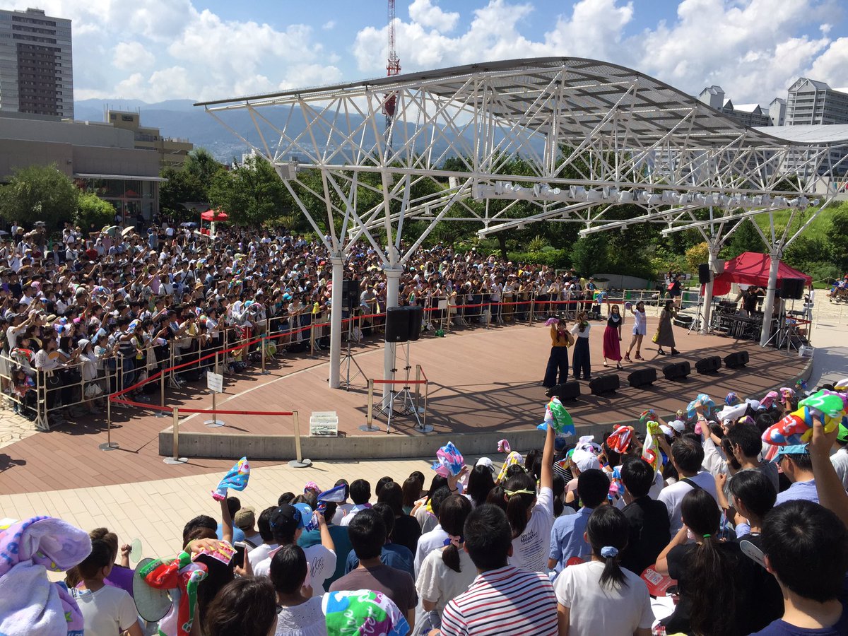 LittleGleeMonst's tweet photo. 阪急西宮ガーデンズありがとうございました！！！

1.SAY!!!
2.COLORS
3.明日へ

明日明後日はサマソニでお待ちしております(΄◉◞౪◟◉｀) https://t.co/X7QXhsTjr6