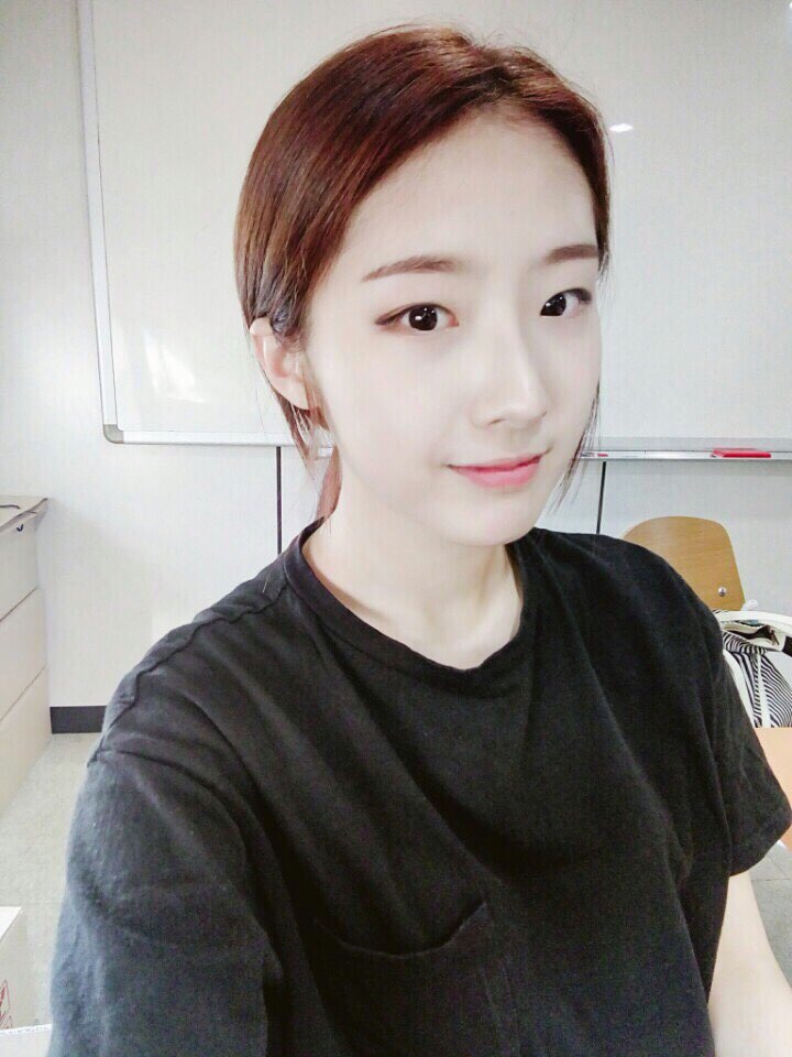 DHf7eO2UAAEOpiV.jpg:orig