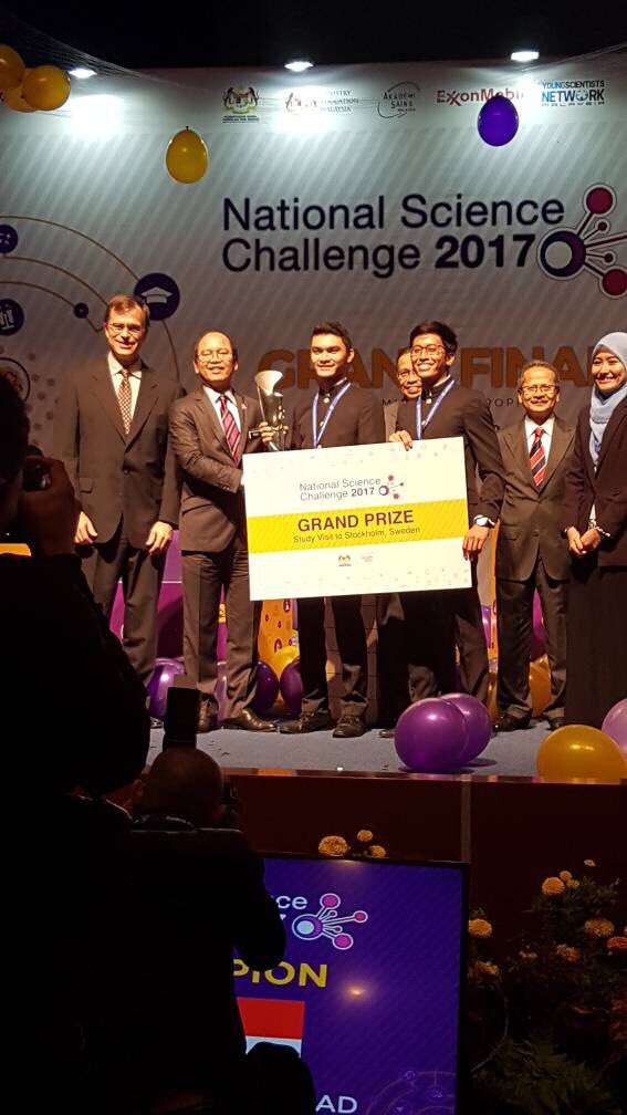 KYSMelaka's tweet photo. Massive congratulations to the boys of our nsc team that was crowned champion at this year's National Science Challenge! 🎉🎉🎉 https://t.co/OJHrPpzX8h