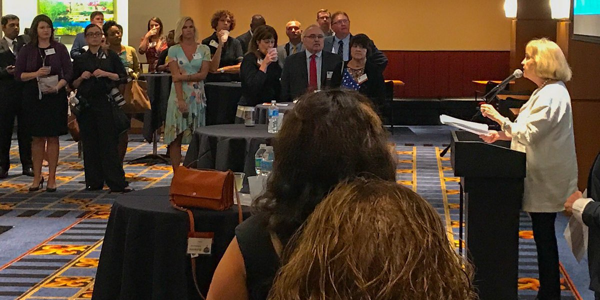 AustinWalker82's tweet photo. Thank you @LydaKrewson for your leadership and taking time tonight to speak with @STLRegChamber members. #GameChangersSTL https://t.co/ECKAI5iQhq
