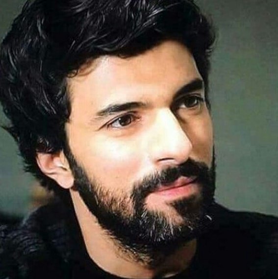 SaraCornejoPR's tweet photo. @Engin_AkyurekPR 👈😘 #EnginAkyurek https://t.co/F0Hn9L1SwM
