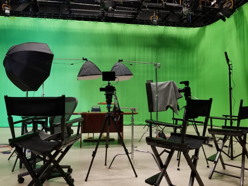 CommonSimple's tweet image. Lights, camera, action! And that's a wrap (for now) with #simplenursing 
A lot of fun (and informative!) segments! #aputure #rodemic