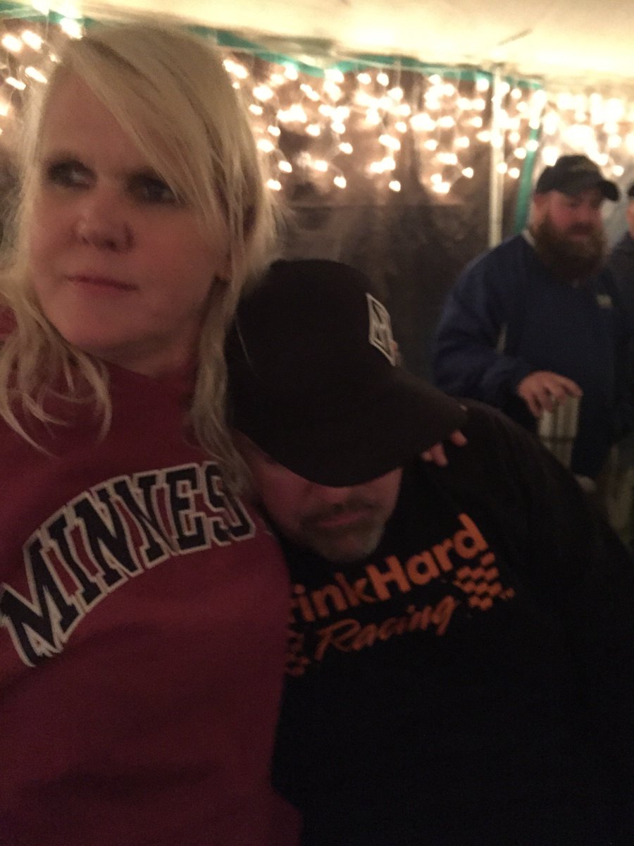 MarkWickersham1's tweet photo. Right now at BIR zoo @DrDonFuq @DrinkHardRacing @RonCapps28 https://t.co/BUfNLZVgHn