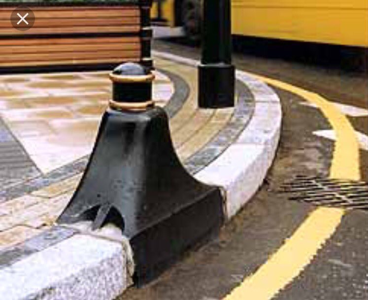 sammyanne24's tweet photo. Every country in U.K. And Europe needs these to protect from vehicular #terrorattack #BarcelonaAttack @GMB #LondonTerrorAttacks #ParisAttack https://t.co/UxmlkNLQOp