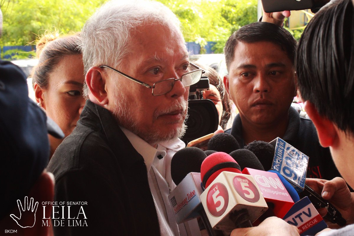 manayleila's tweet photo. #LOOK: Respected, widely known human rights advocate Sen. Rene Saguisag @ Sen. De Lima's hearing @ Muntinlupa RTC branch 205. #FreeLeilaNow! https://t.co/Ke0yIiUCLS