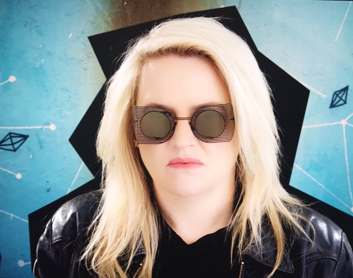 karenzoid photo