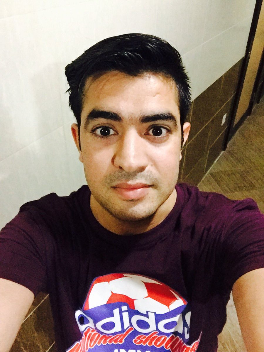 KevinAmjid's tweet photo. Life gives you #hashback but backlash it with courage. https://t.co/6rJqWo1vj7