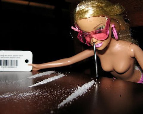 issayasmin_'s tweet photo. Barbie is a cocaine addict https://t.co/GijUHWGsSe