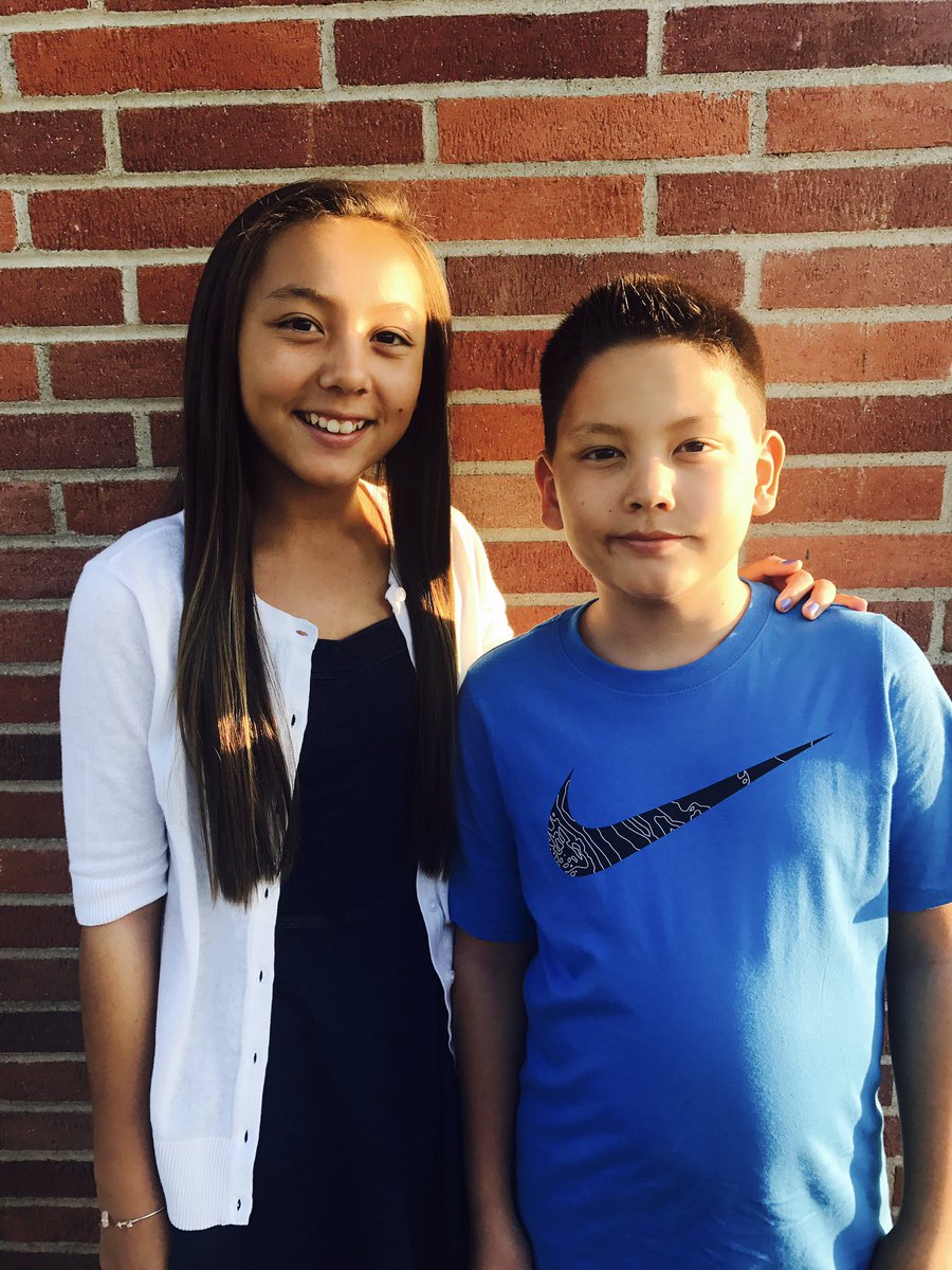 MrsKitteringham's tweet photo. 7th grade and 5th grade #ArcadiaFirstDay https://t.co/MqwdOtYjf8