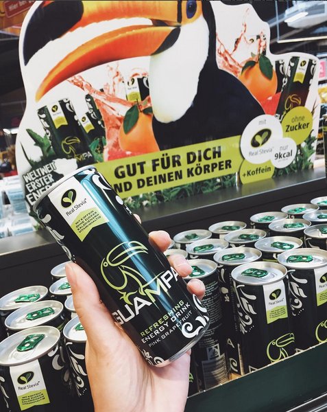 GUAMPAEnergy's tweet photo. #YESTOUCAN! 👍🏻😃😎💚Euer frischer #energyboost - komplett #zuckerfrei und #aspartamfrei - jetzt auch bei REWE #Bremen! https://t.co/xudYdkkyrb https://t.co/vJK1JHW7d5