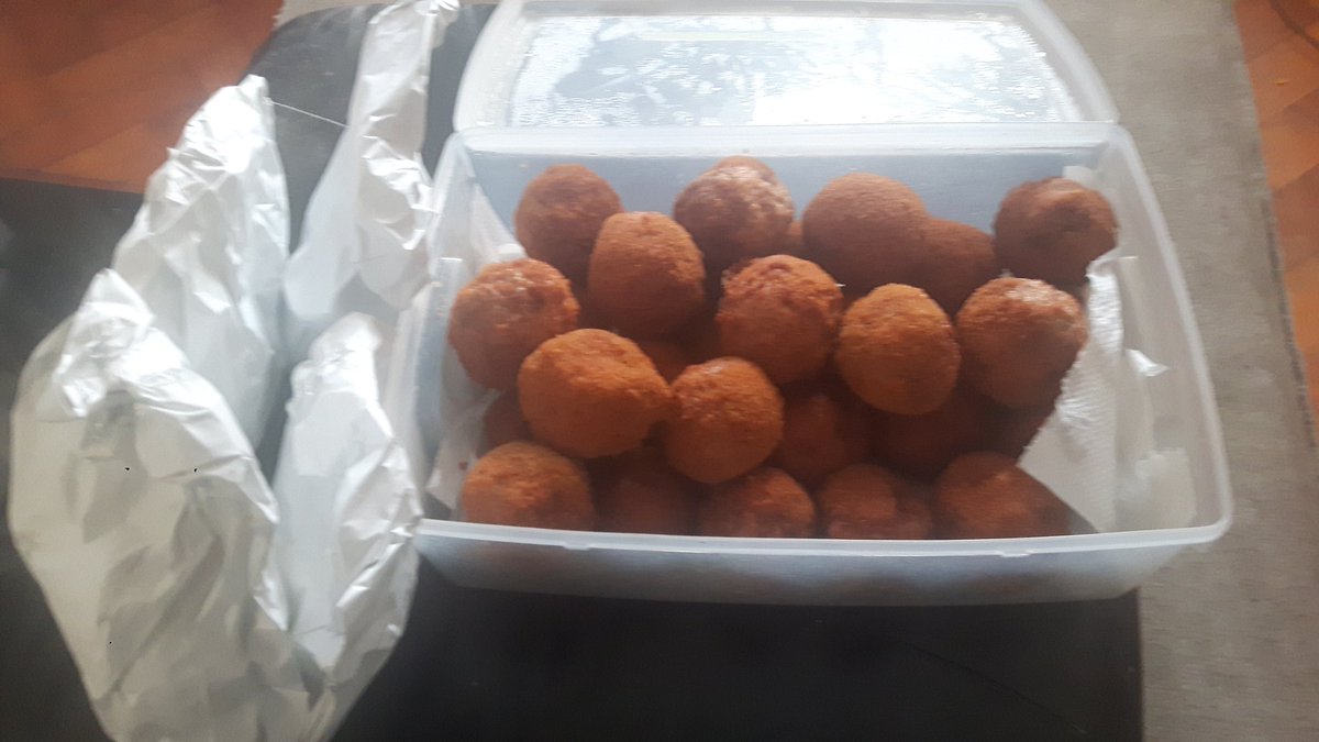 denesttmail's tweet photo. Just made my fresh homemade morning batch of scotch eggs ready for delivery! DM me for orders London #scotcheggs #homeorder #london #fresh https://t.co/4JekVrEmYS