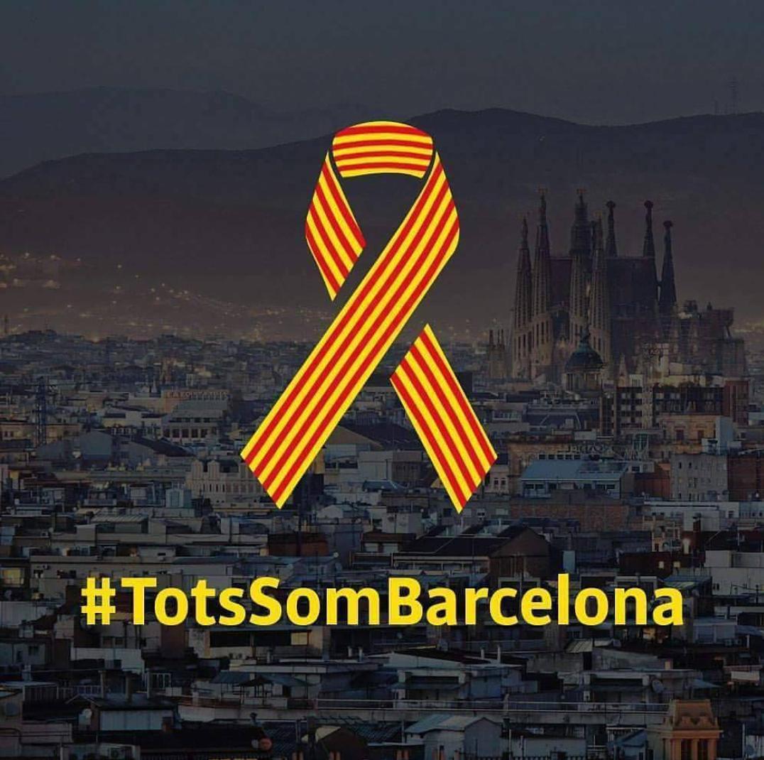 HobbyFlower's tweet photo. Barcelona T'estimo 🌹Tot el nostre suport a les victimes i familiars #TotsSomBarcelona #Ramblas #Barcelona #StopTerrorism #peace https://t.co/ywYjqZ55YB