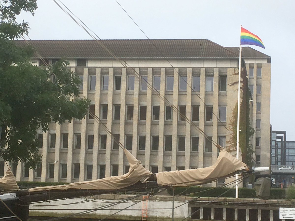 BilleHermann's tweet photo. #Free&Equal. At home and abroad. Rainbow colours at #MFAdk. #MinistryForAll #cphpride @CopenhagenPride https://t.co/FfId0ARH94