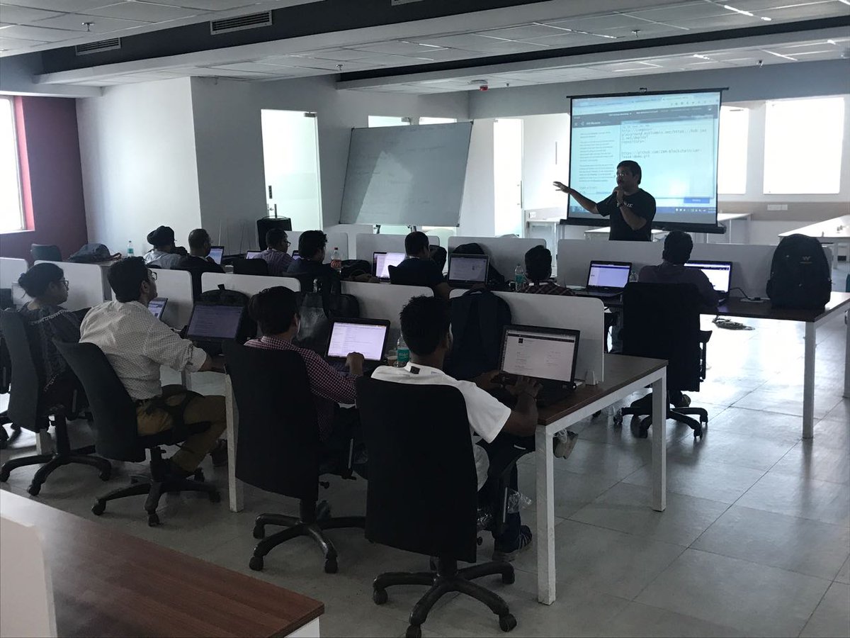 sudhargovindan's tweet photo. Marathon sessions - @IBMcloudant, @IBMBlockchain from @manimadhukar ! 
#devconnectlite 👍 https://t.co/a74SxWNMvX