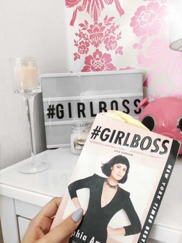 bloggingandme's tweet photo. NEW: what I learnt from #GIRLBOSS 🤷🏼‍♀️ https://t.co/ycJD7CaT5J ✨ @UKBloggers1 @FemaleBloggerRT @Cbeechat #thegirlgang #GRLPOWR https://t.co/h0Um9mc1lO
