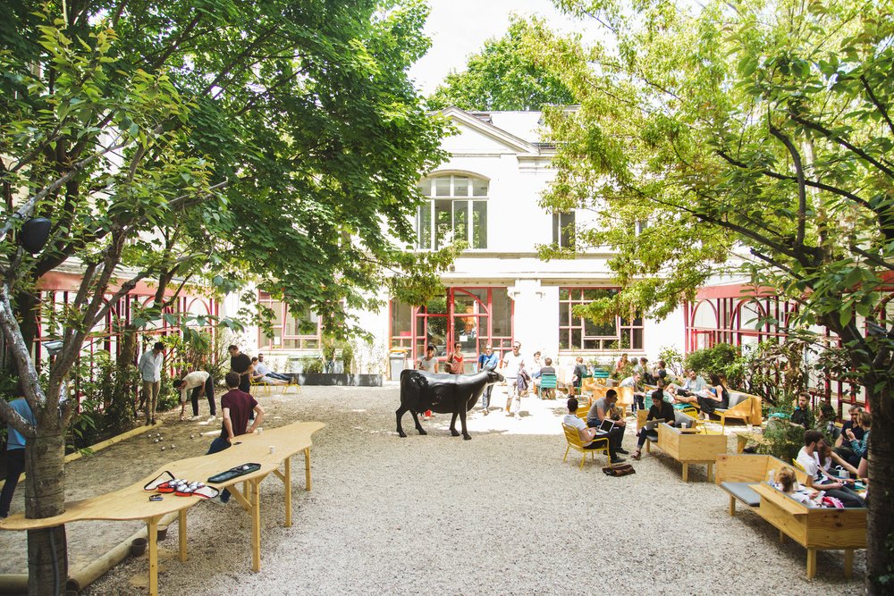 The_Other_Store's tweet photo. Et qui a des bureaux dans les même locaux que @BureauAPartager ? #MorningTrudaine #JaimeTrudaine #TheOtherStore https://t.co/G8FQU38xJf https://t.co/VoDkGb264l