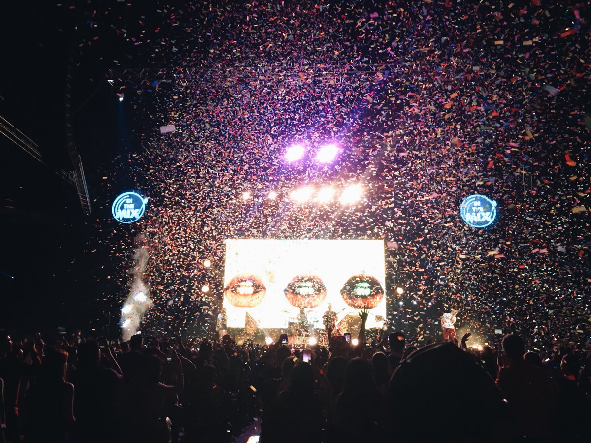 belskeee's tweet photo. Thank you @LiveSmart!! π±π#SmartInTheMix!! π https://t.co/w5QK3dv8hv