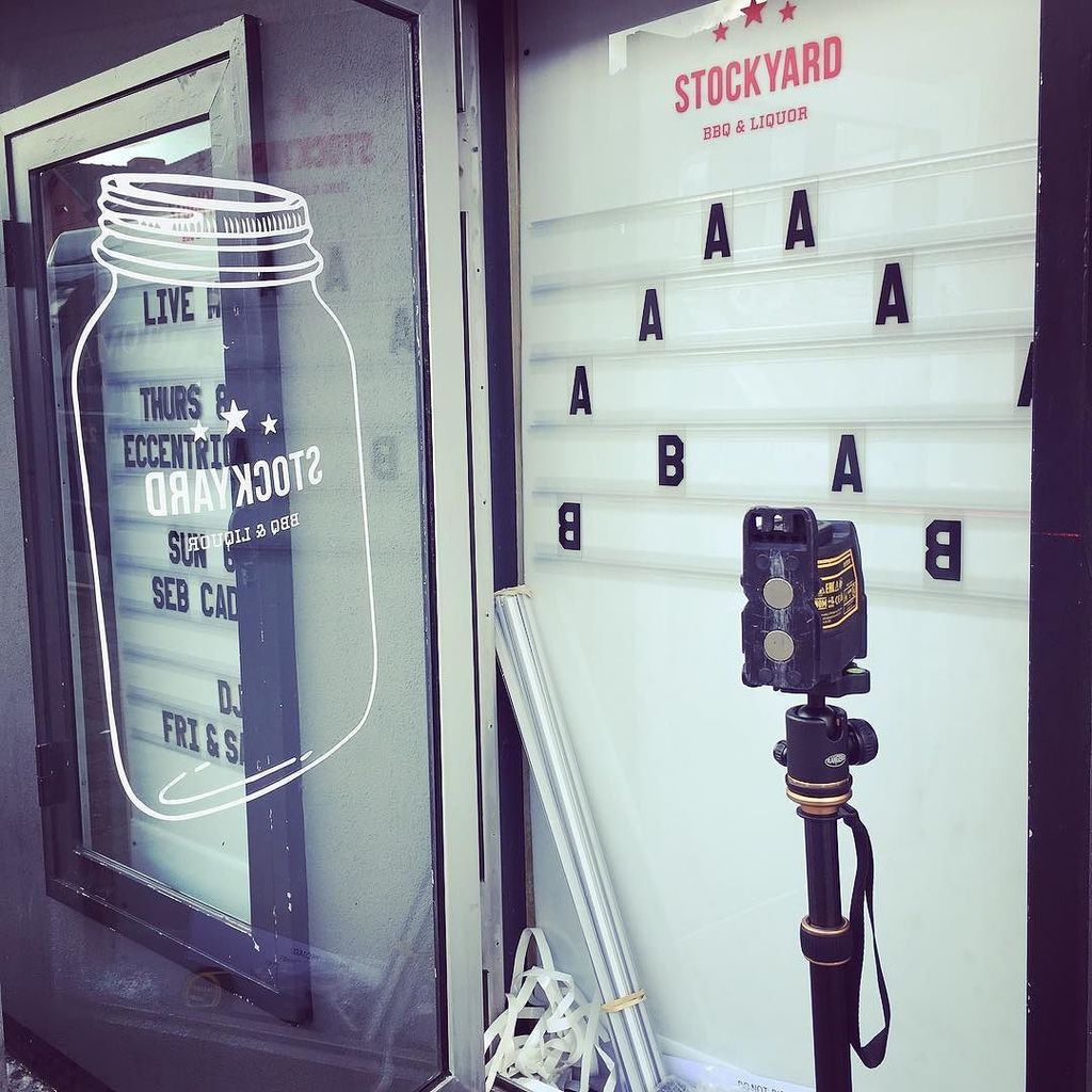 SCANSTICK's tweet image. Illuminated #readerboards going in @stockyard_sh #scanstick ift.tt/2wgTQ7p