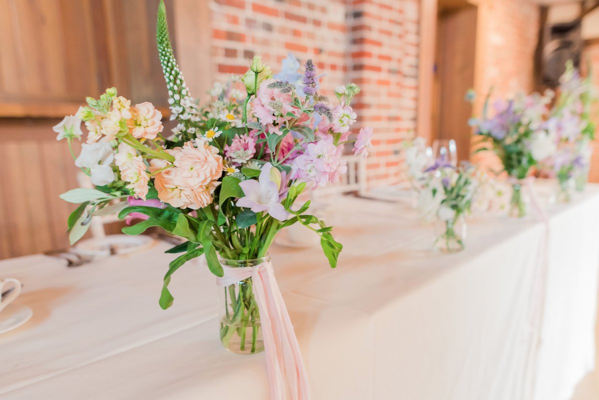 English Country Garden Wedding >> whimsicalwonderlandweddings.com/pretty-light-e… thanks to Kerrie Mitchell Photography
