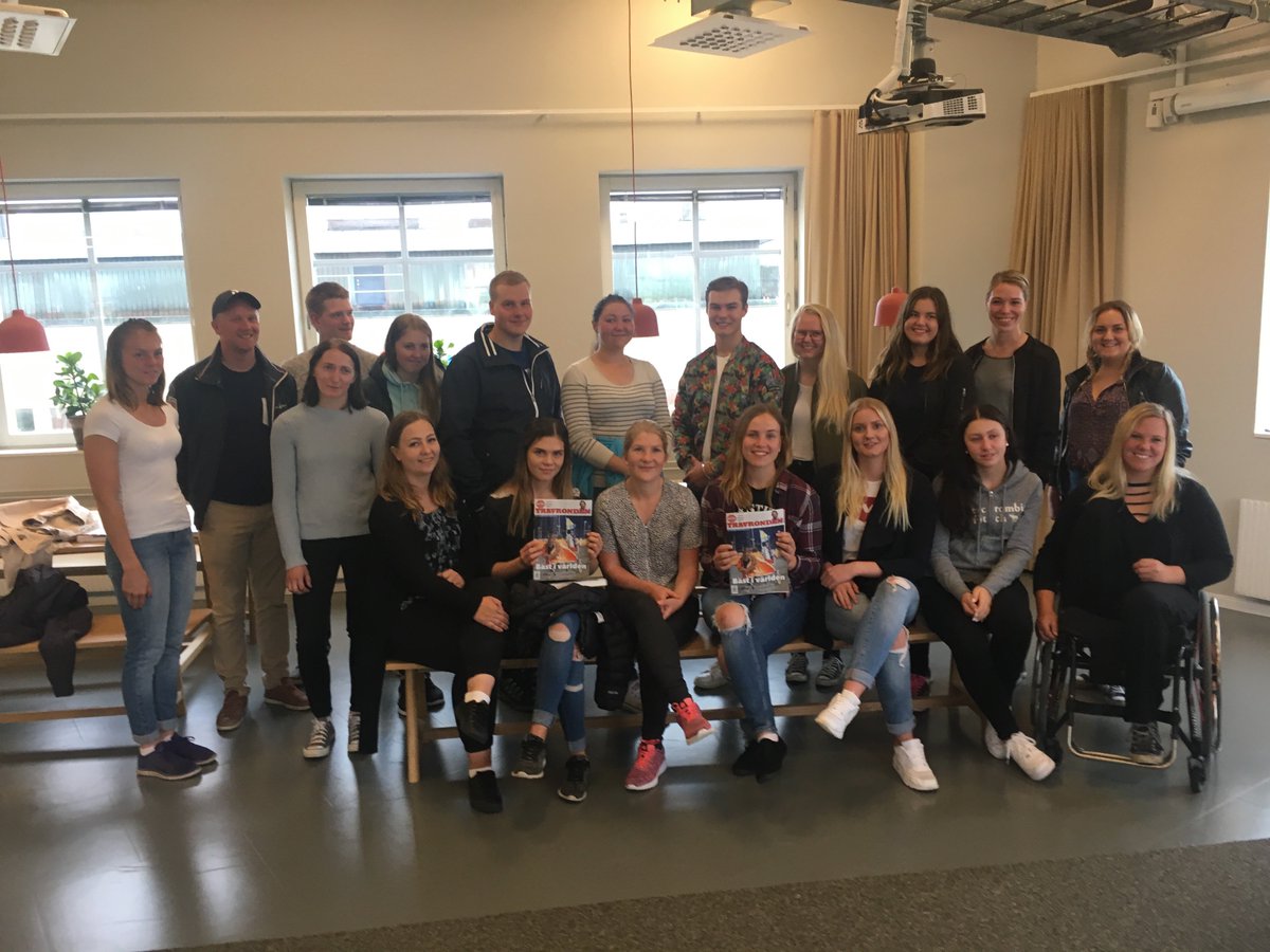 travronden's tweet photo. I dag arrangerar Sleipner sin ungdomsträff och vi fick besök på redaktionen av hela gänget. Tack för en rolig förmiddag tillsammans! https://t.co/EqrcGFNx8Q