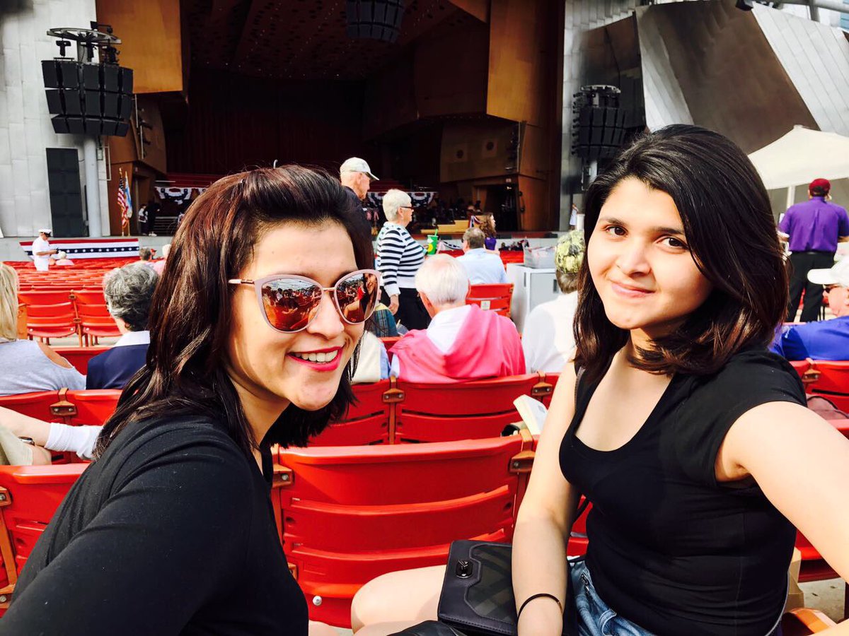 memannara's tweet photo. Girls with #shorthair r always cool,tks to my sister n stylist @mitali_handa for the makeover 
We r twinning now😝😋💁 #samesame #sisterlove https://t.co/RxNiHZhkIv
