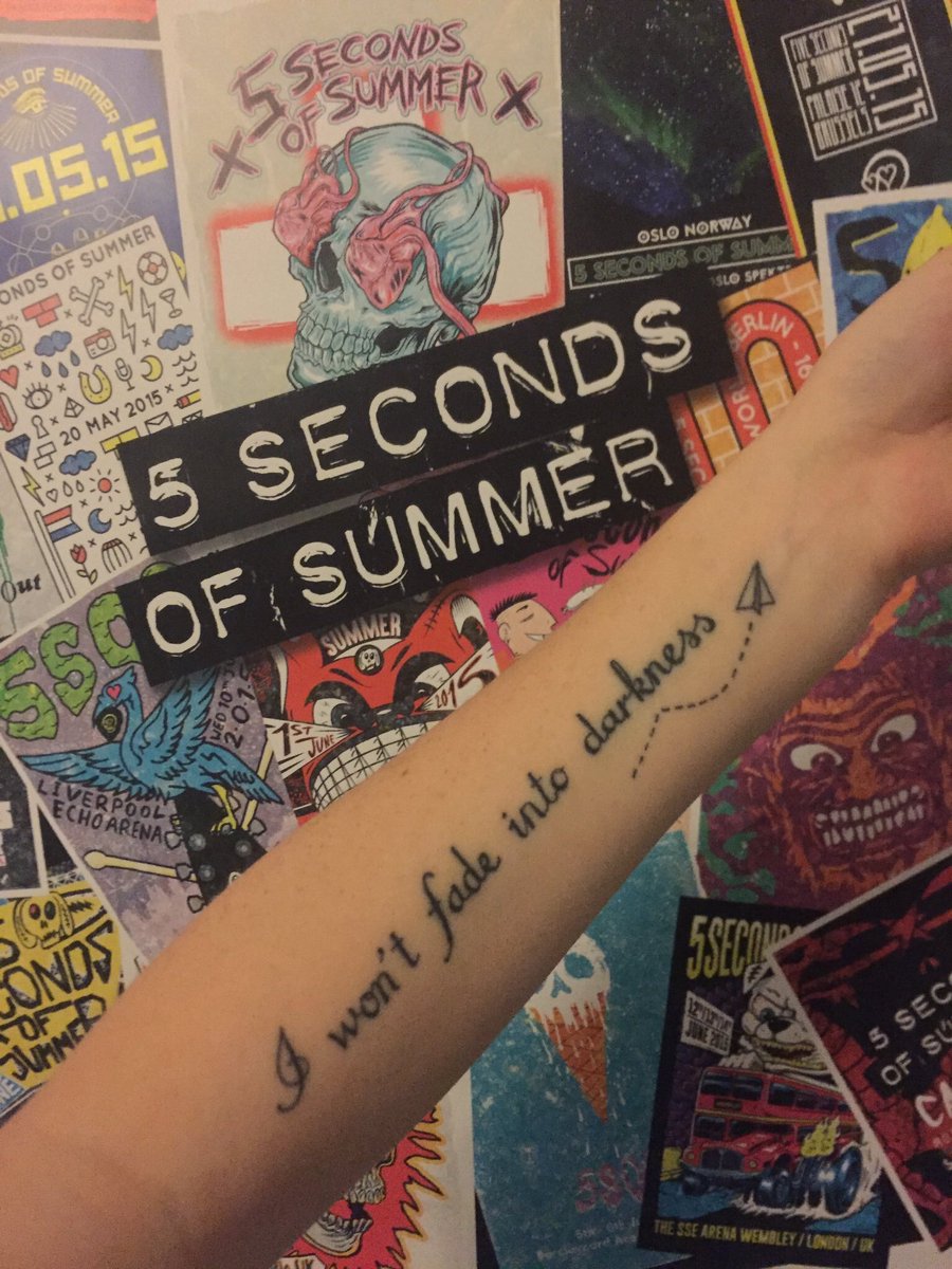 1940sbvcky's tweet image. Got my first tattoo a year ago today, thank you 5sos for continuing to help me through my dark times and encouraging me to follow my dreams✨